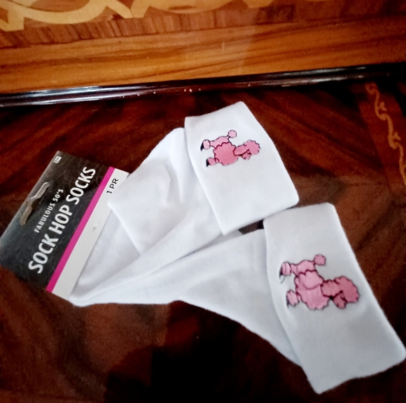 NWT White SOCKS 50’s Pink Poodle Embroidered Adult Sz - Picture 3 of 6